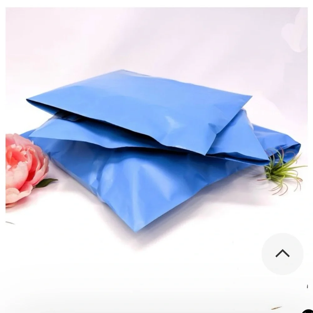 30 polymailers 14x17